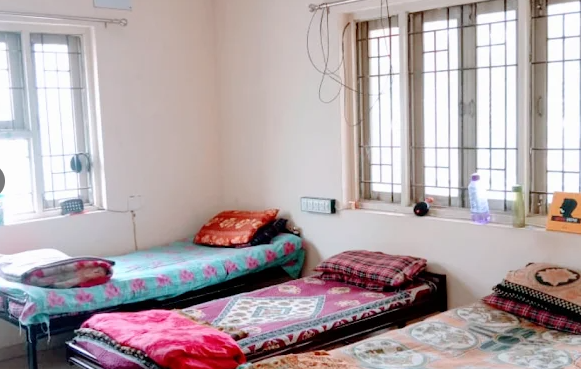 Kalgi Paying Guest & Room